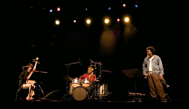 Min Xiao-Fen, Pheeroan akLaff + Wadada Leo Smith
